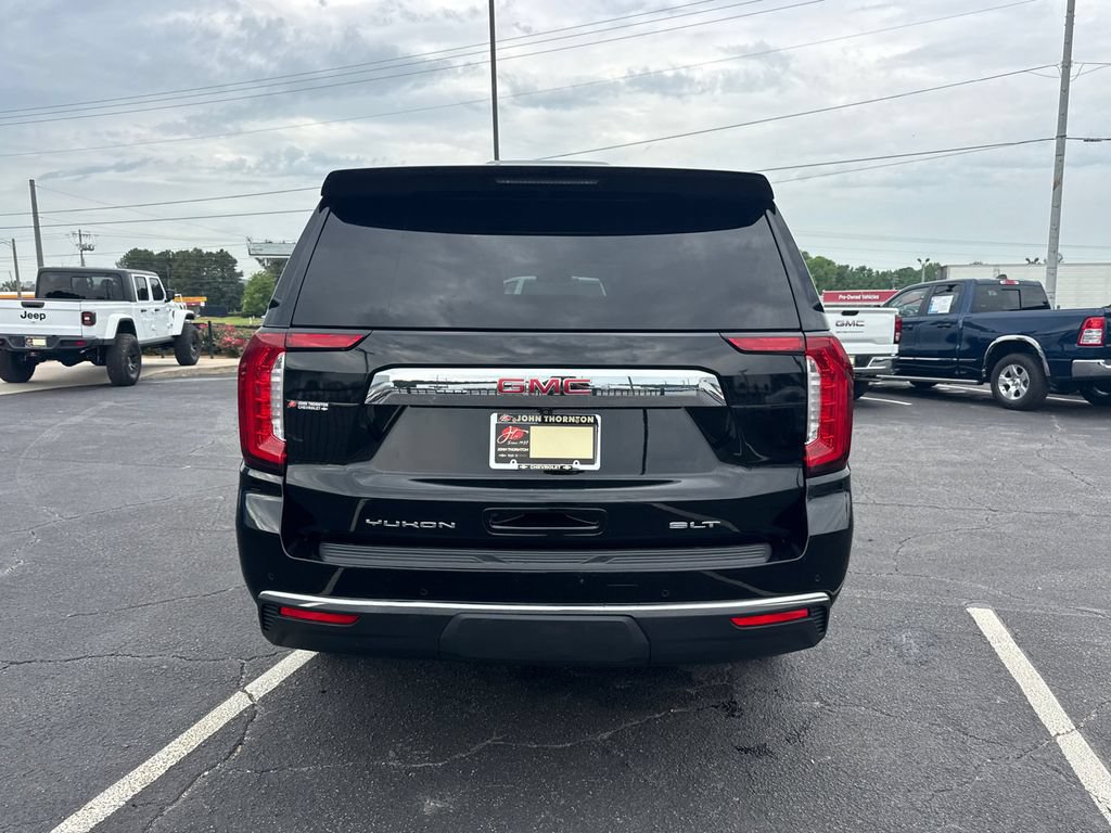 Used 2023 GMC Yukon XL SLT w/ SLT Luxury Package AWD/4WD image 7
