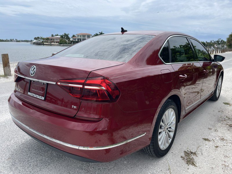 Used 2017 Volkswagen Passat 1.8T SE FWD image 6