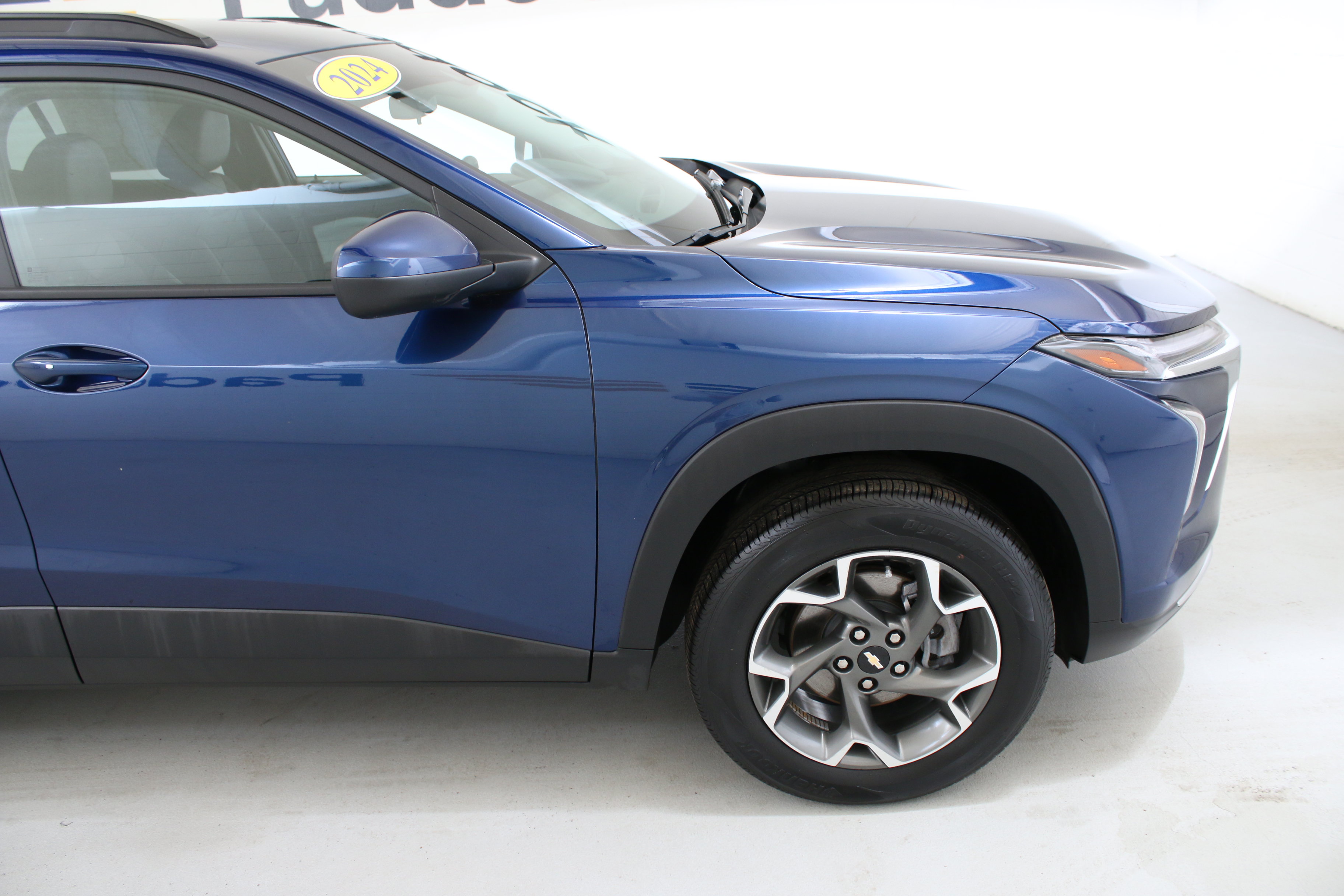 Used 2024 Chevrolet Trax LT w/ Driver Confidence Package FWD image 11