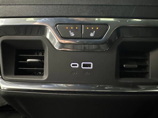 New 2026 Chevrolet Silverado 1500 High Country w/ Technology Package AWD/4WD image 29