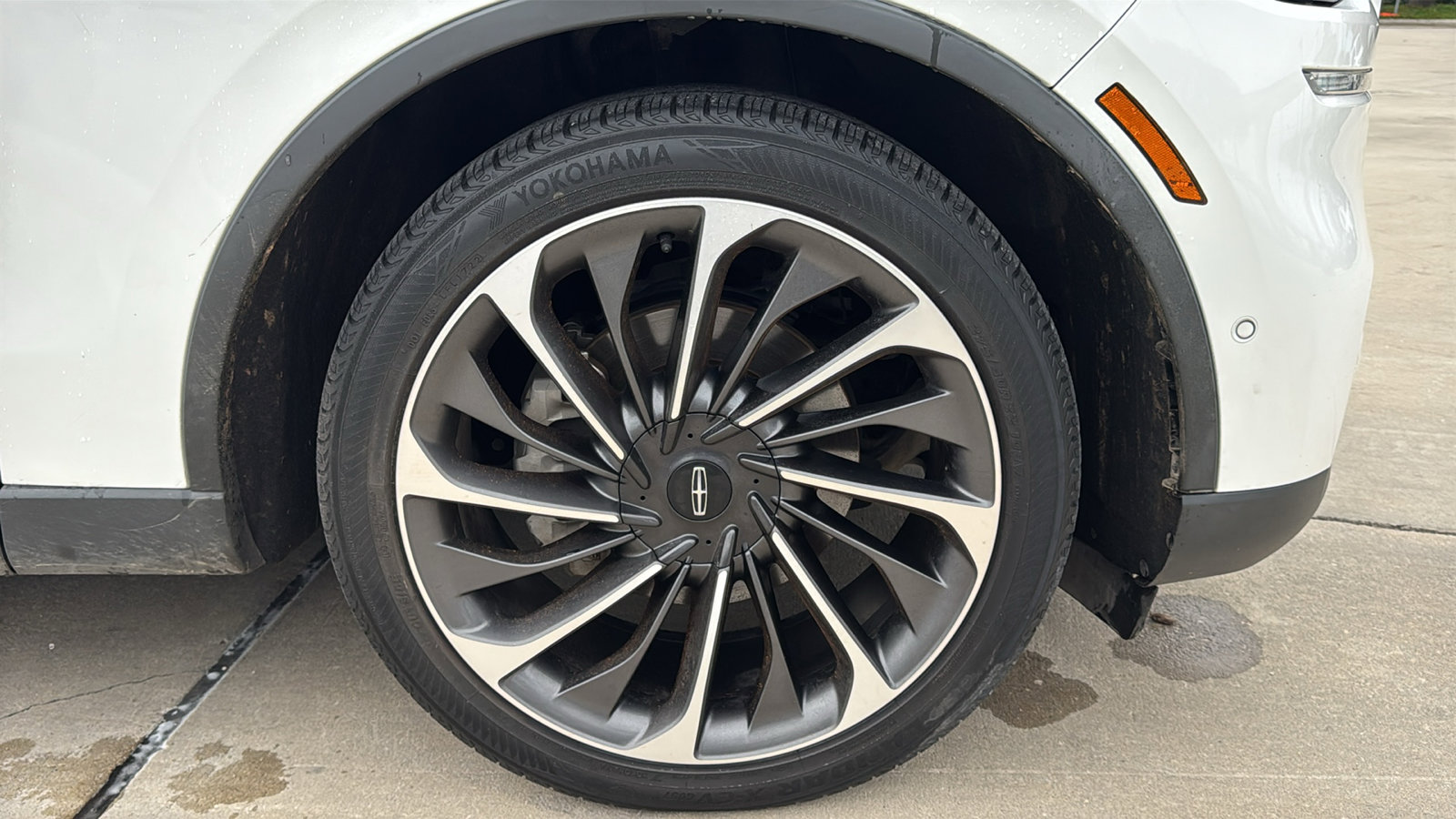Used 2020 Lincoln Aviator Reserve w/ Equipment Group 201A RWD image 32