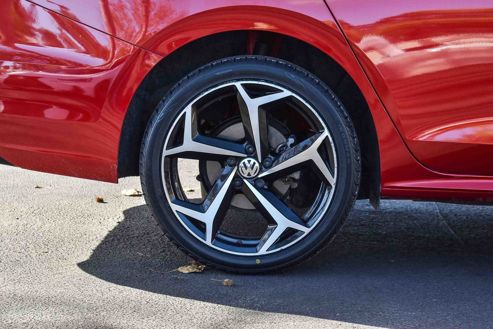 Used 2020 Volkswagen Passat 2.0T R-Line image 11