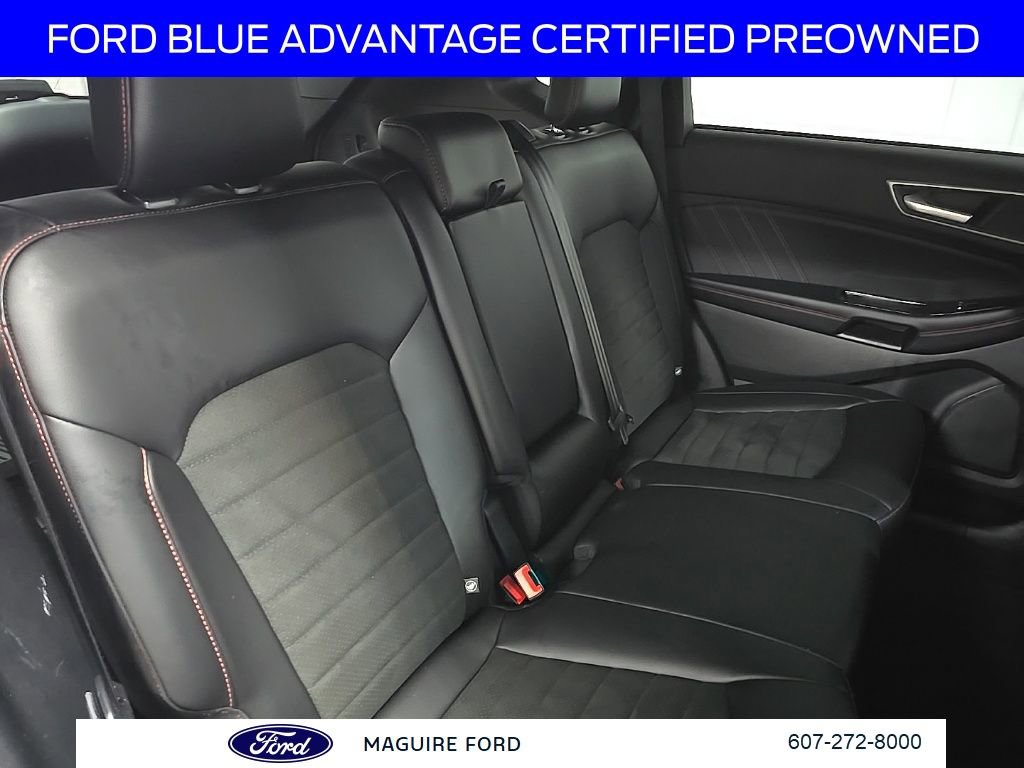 Certified 2020 Ford Edge ST-Line w/ Cold Weather Package image 21