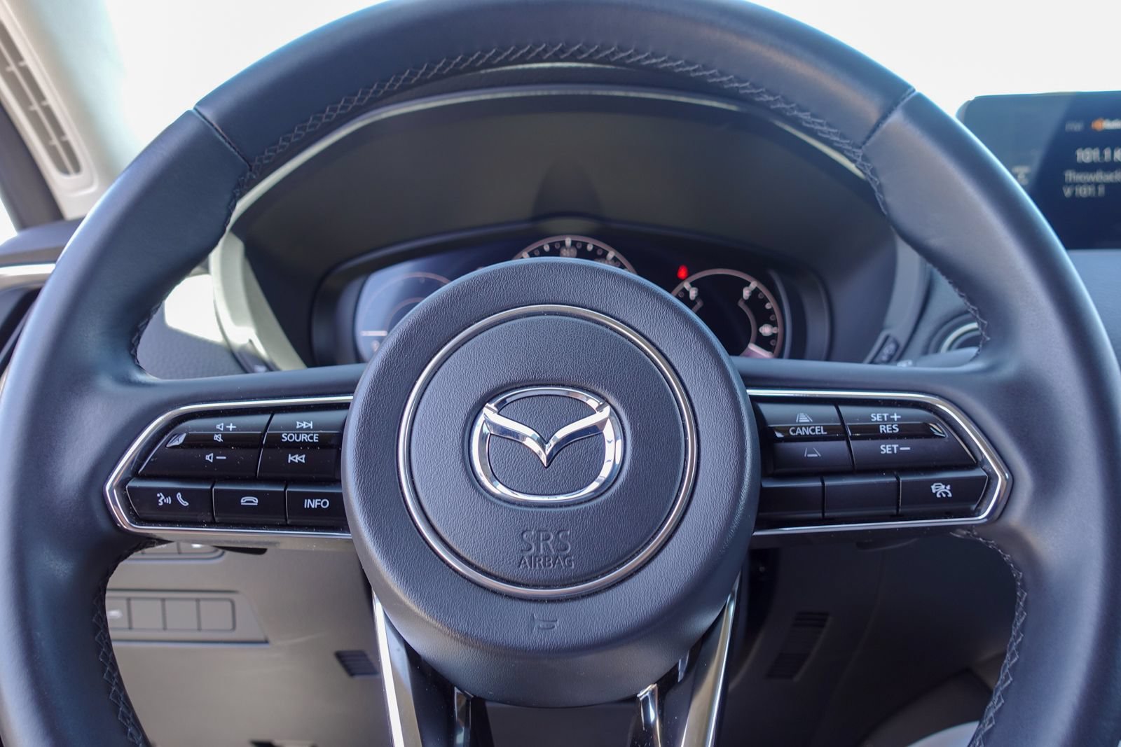 Used 2024 MAZDA CX-90 Plug-In Hybrid w/ Preferred AWD/4WD image 19