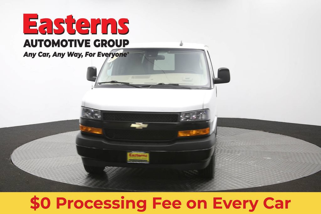Used 2021 Chevrolet Express 3500 w/ Driver Convenience Package RWD image 49