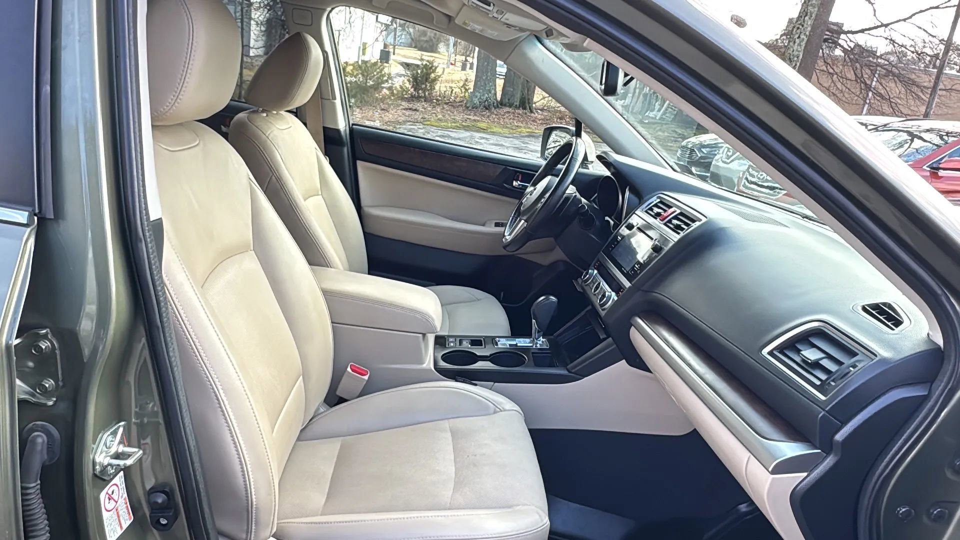 Used 2016 Subaru Outback 2.5i Limited image 12