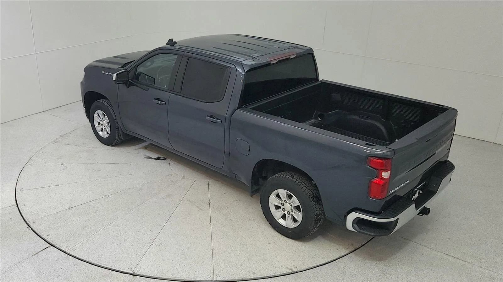 Used 2021 Chevrolet Silverado 1500 LT image 43