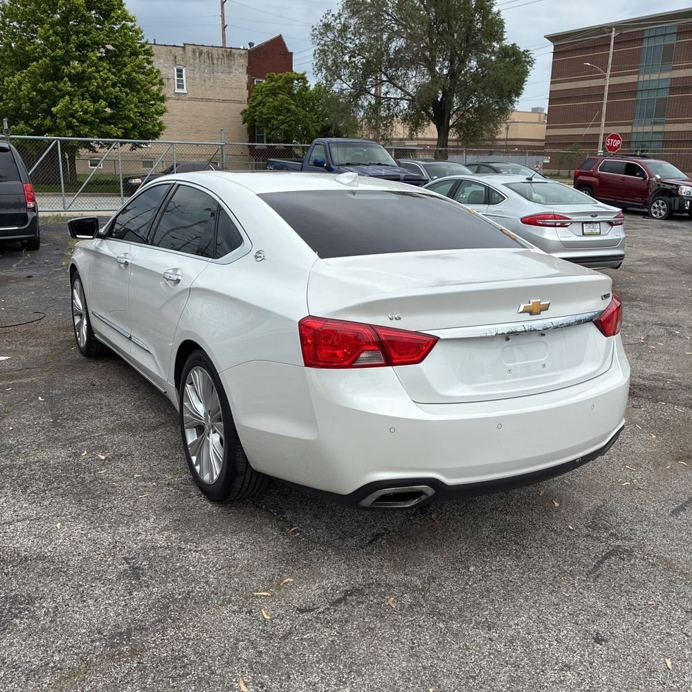 Used 2017 Chevrolet Impala Premier w/ Enhanced Convenience Package FWD image 4