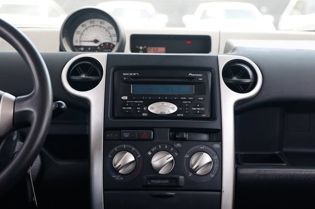 Used 2005 Scion xB FWD image 29
