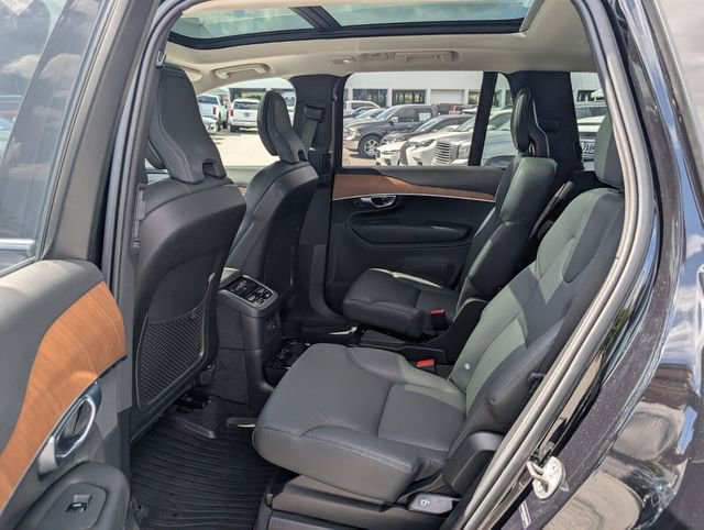Certified 2025 Volvo XC90 T8 Plus w/ Protection Package Premier AWD/4WD image 13