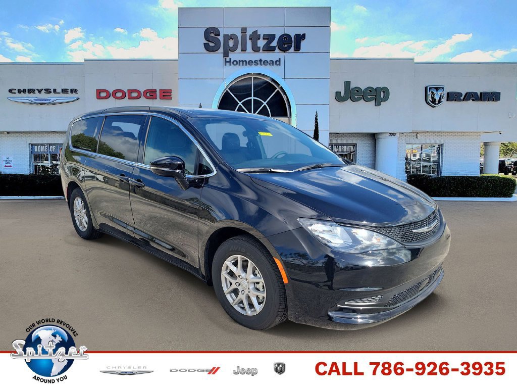 New 2026 Chrysler Voyager LX