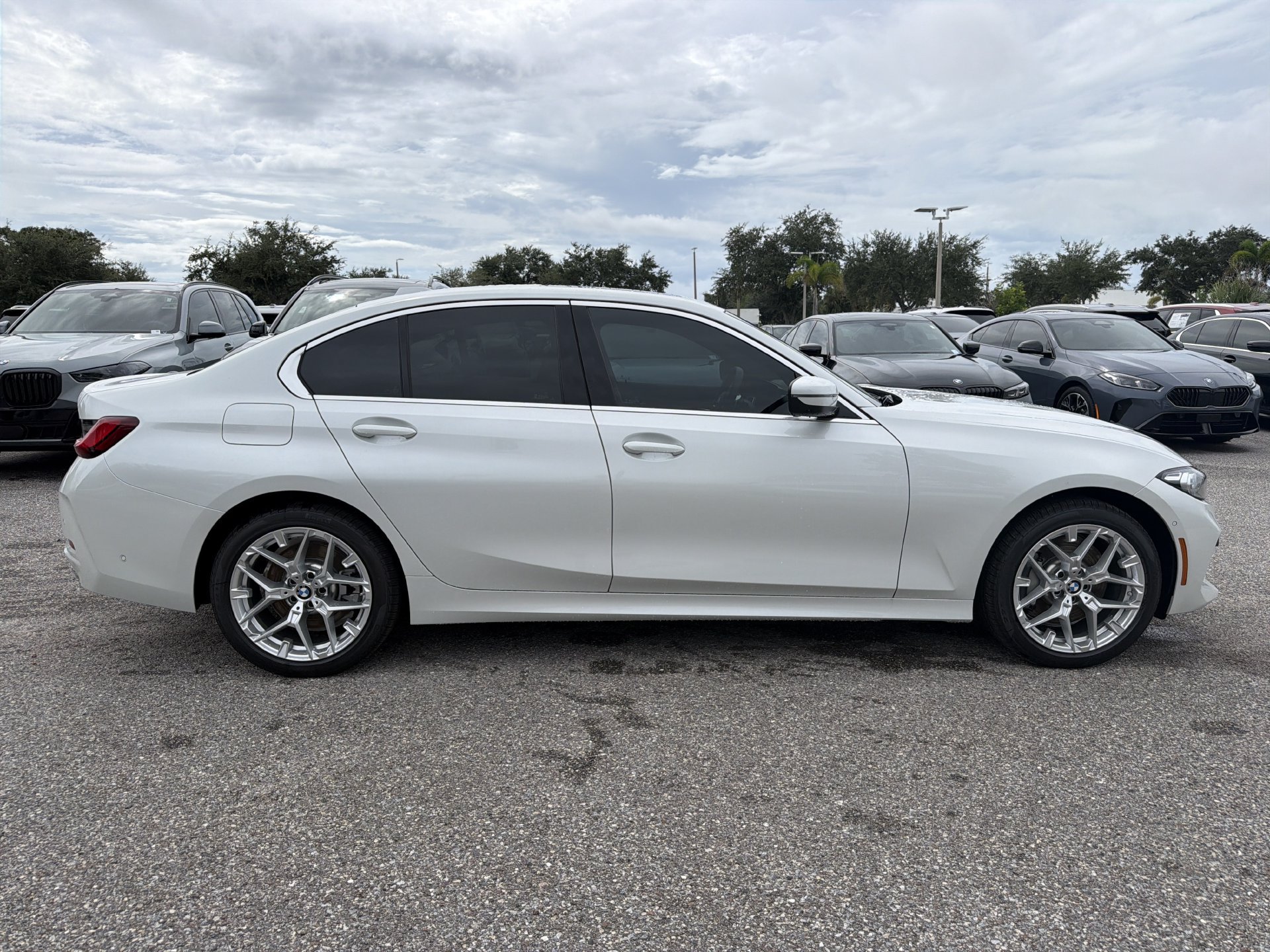 New 2026 BMW 330i Sedan w/ Convenience Package RWD image 3