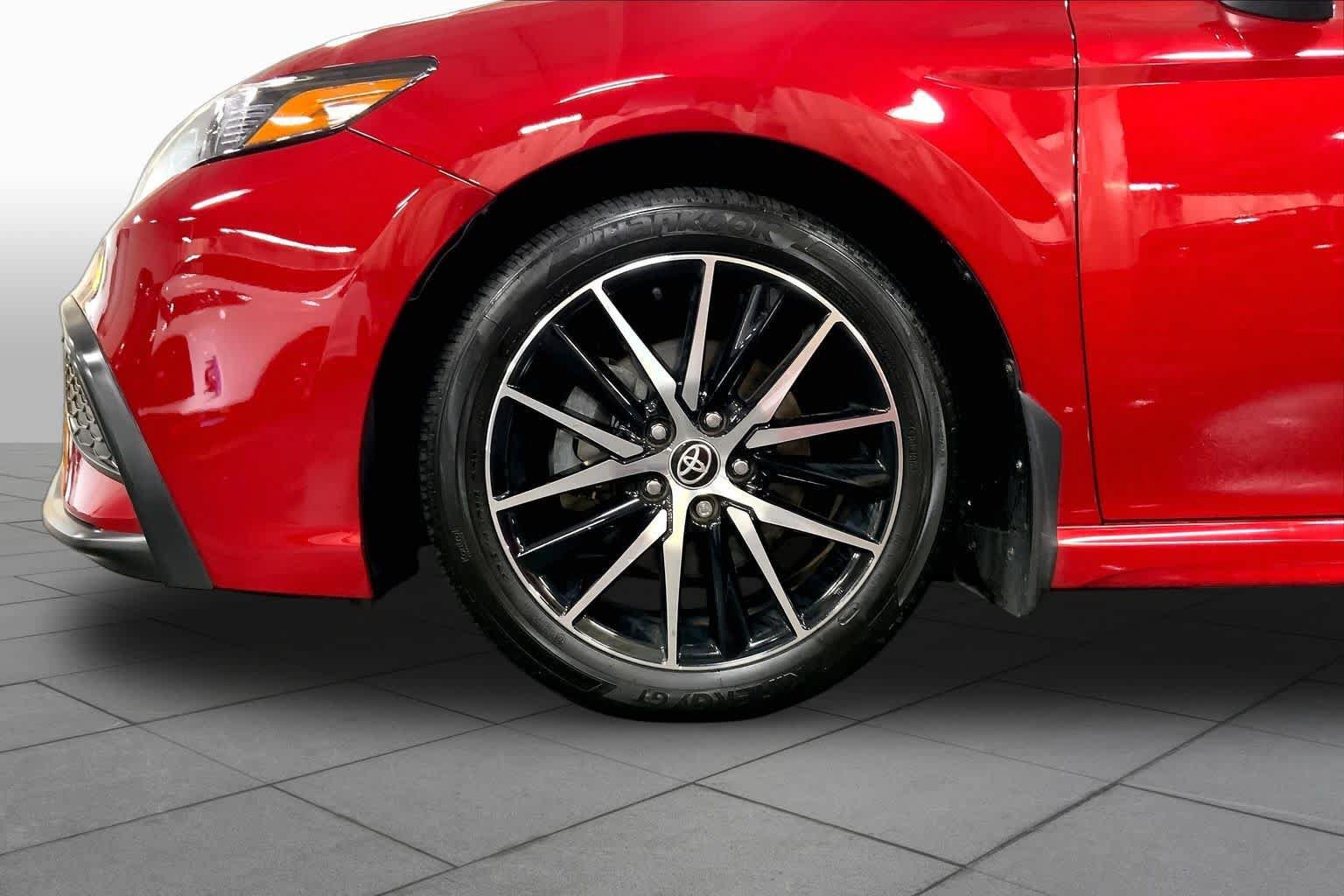 Used 2023 Toyota Camry SE w/ Cold Weather Package AWD/4WD image 11