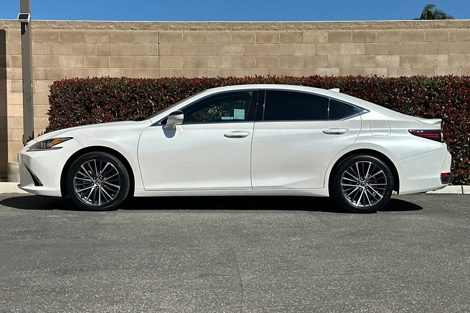 Certified 2025 Lexus ES 300h ES 300h w/ Premium Package image 7