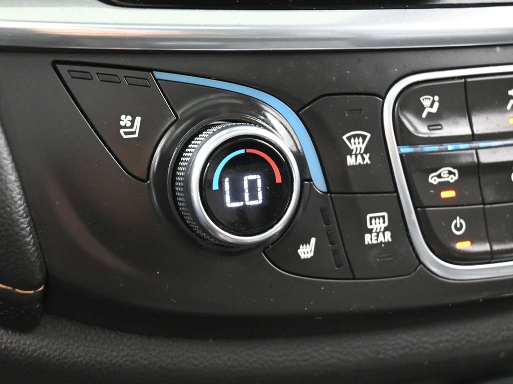 Used 2021 Chevrolet Traverse Premier w/ Redline Edition image 38