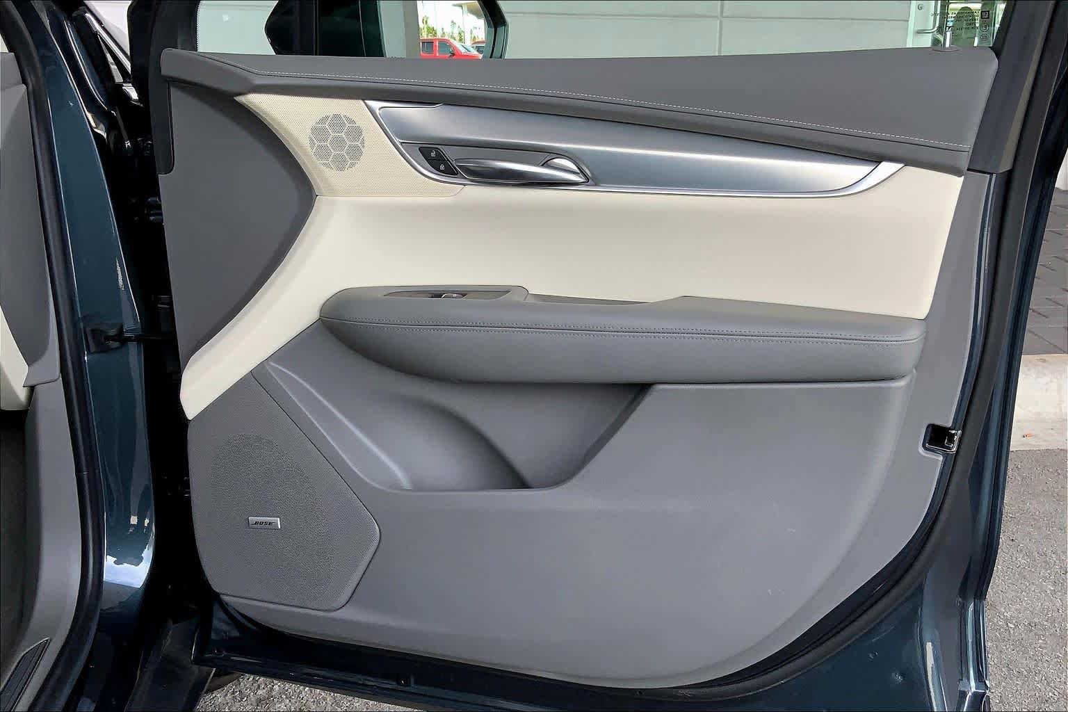 Used 2019 Cadillac XT5 Premium Luxury w/ Driver Assist Package AWD/4WD image 23