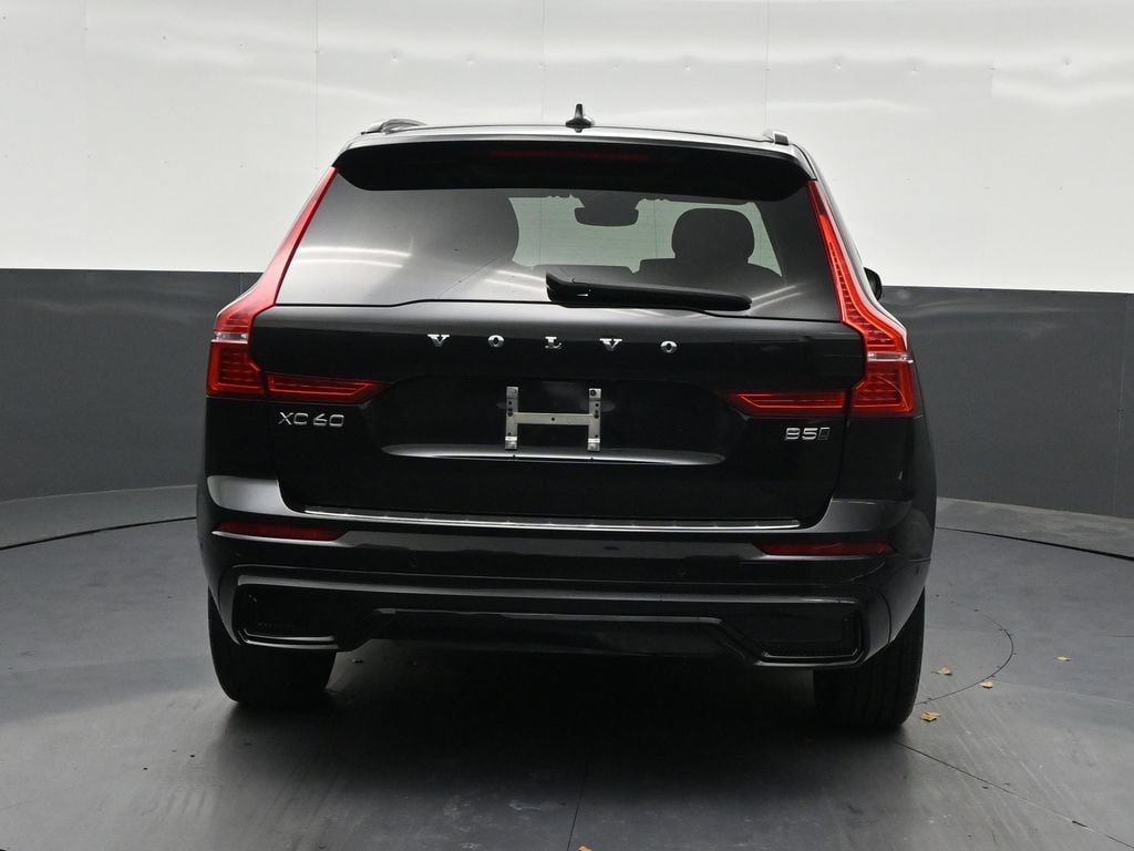 Used 2024 Volvo XC60 B5 Plus w/ Protection Package Premier AWD/4WD image 5