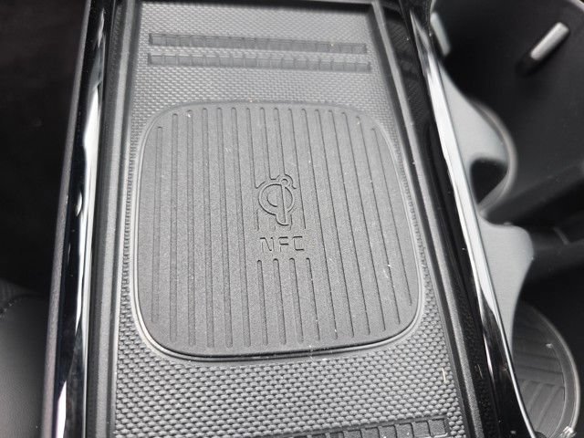 New 2025 Hyundai Ioniq 5 SEL AWD/4WD image 8