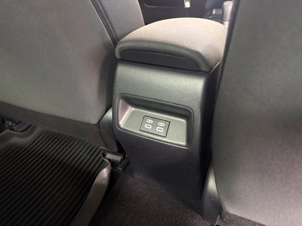 Used 2023 Toyota Corolla LE FWD image 29