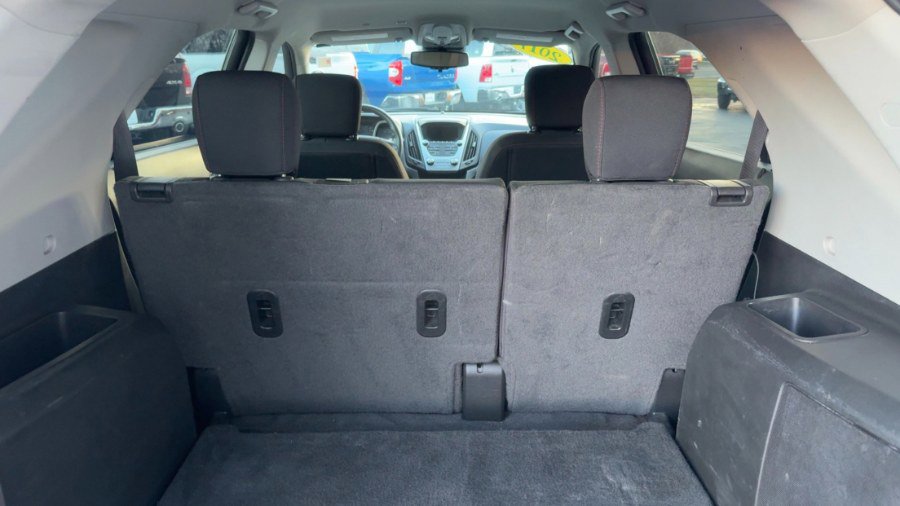 Used 2017 Chevrolet Equinox LS image 11