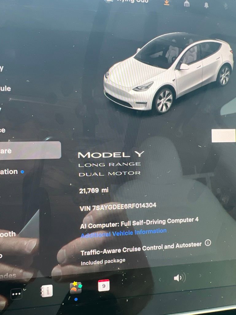 Used 2024 Tesla Model Y Long Range AWD/4WD image 6