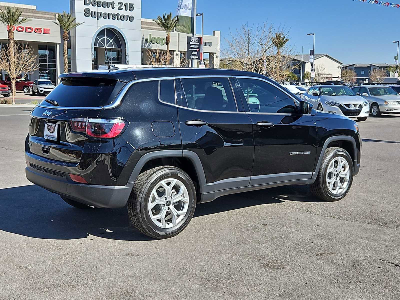 Used 2025 Jeep Compass Sport AWD/4WD image 30