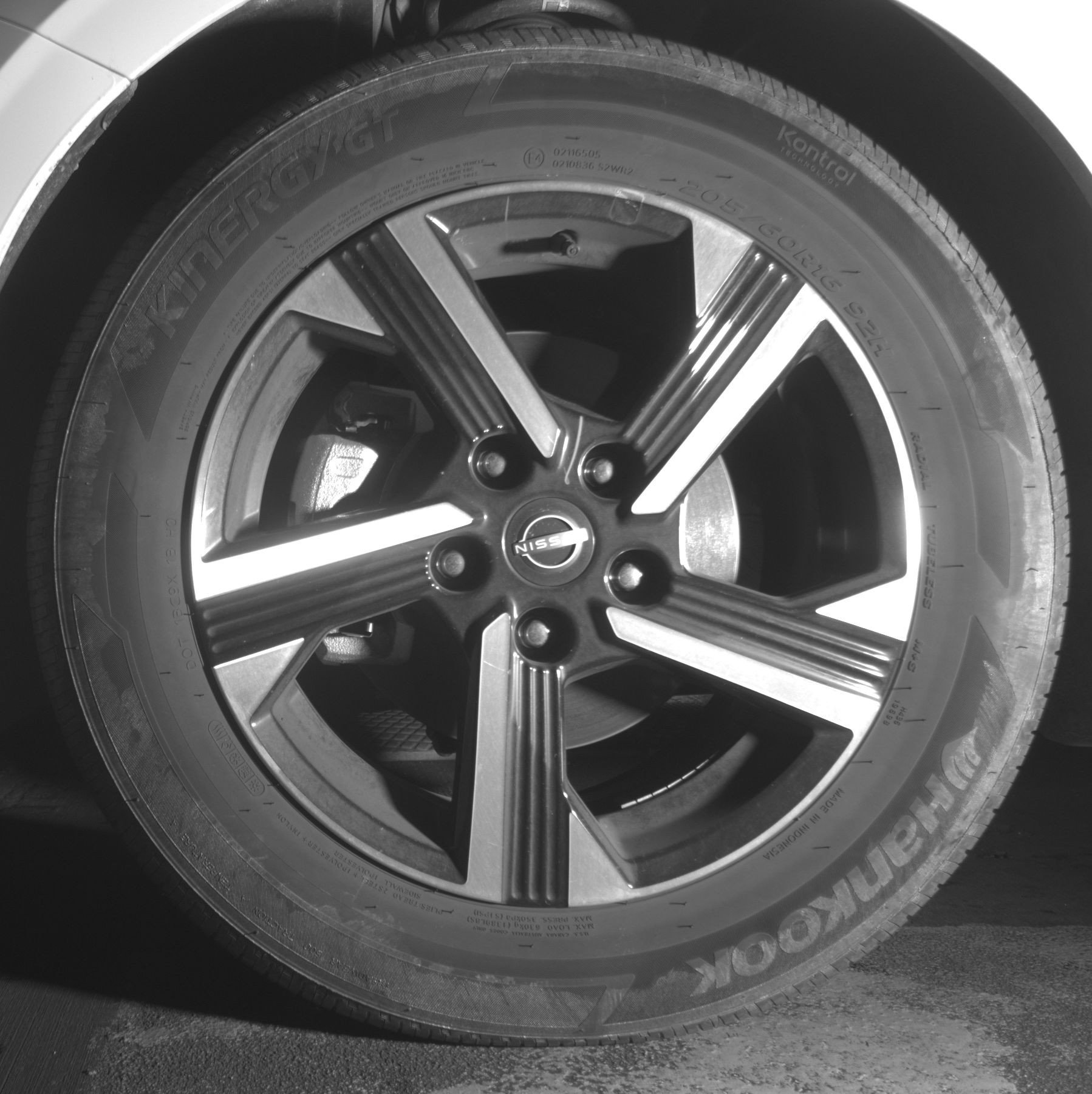 Used 2025 Nissan Sentra SV FWD image 12