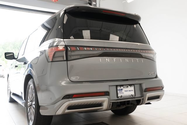 Used 2025 INFINITI QX80 Sensory AWD/4WD image 13