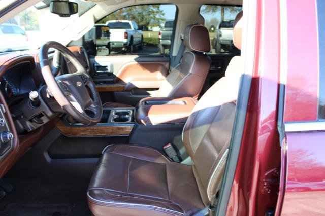 Used 2015 Chevrolet Silverado 1500 High Country w/ High Country Premium Package image 15