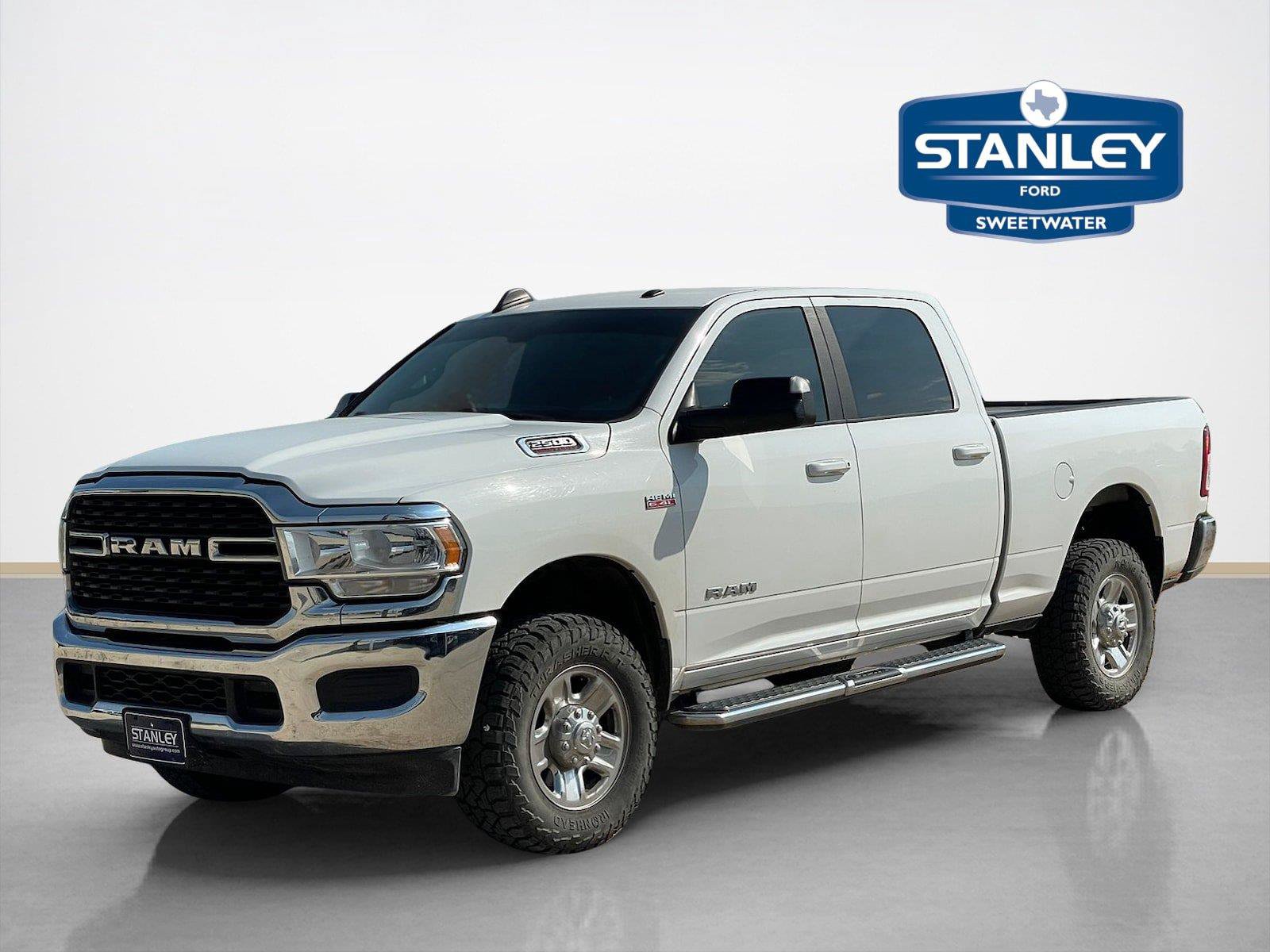 Used 2022 RAM 2500 Big Horn AWD/4WD image 3