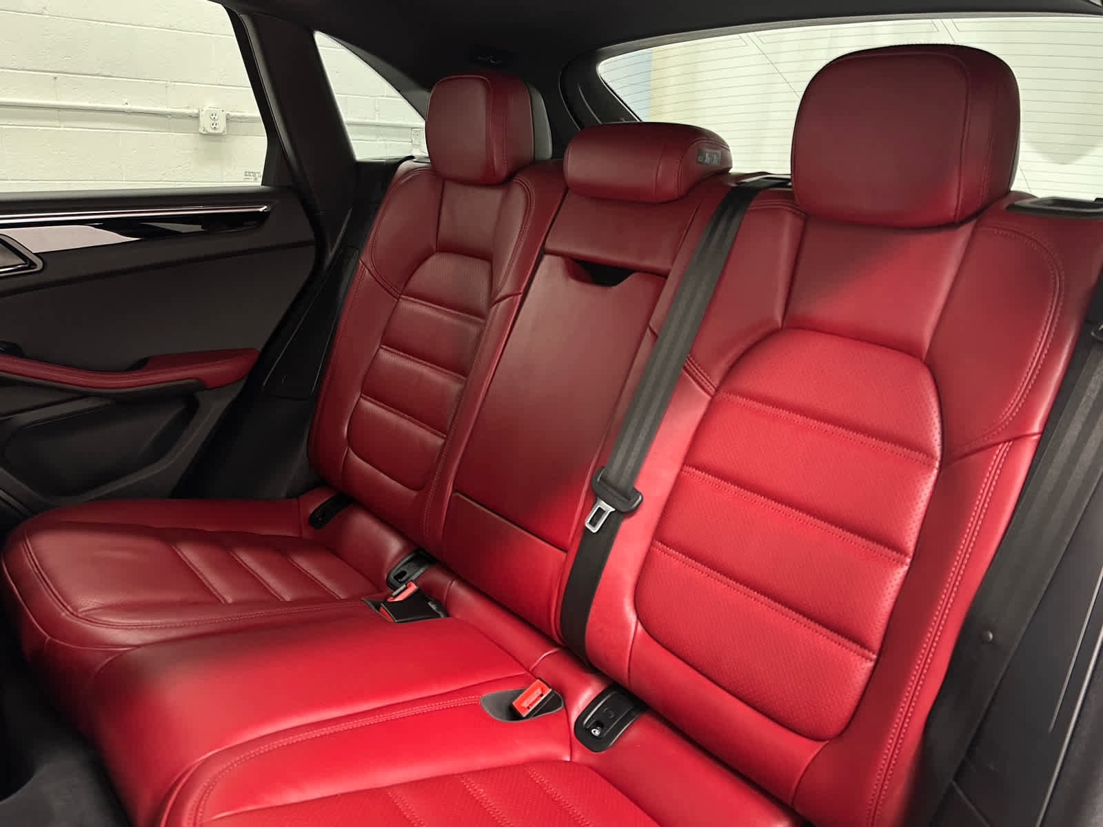 Used 2024 Porsche Macan S image 16