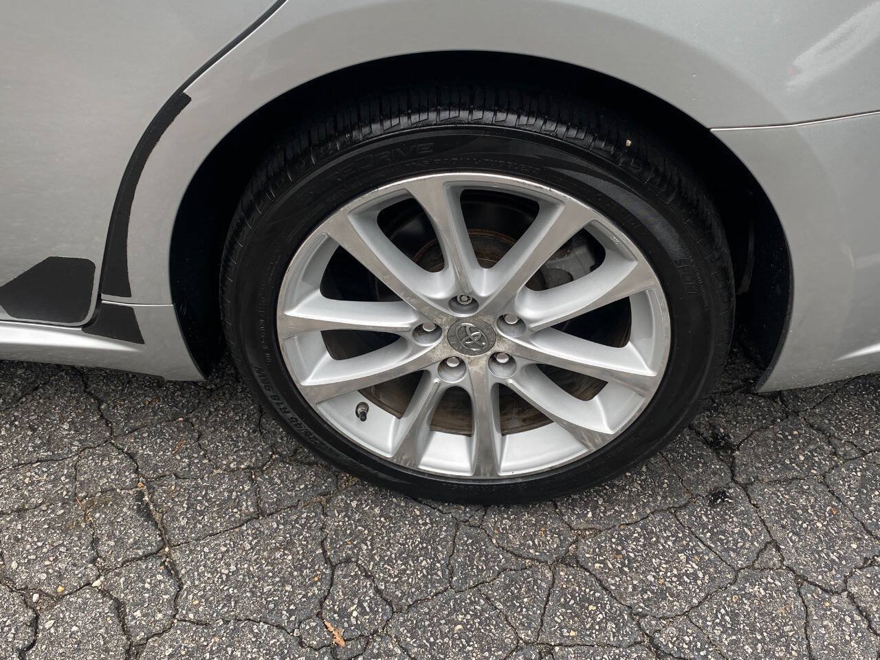 Used 2013 Toyota Avalon Limited FWD image 9