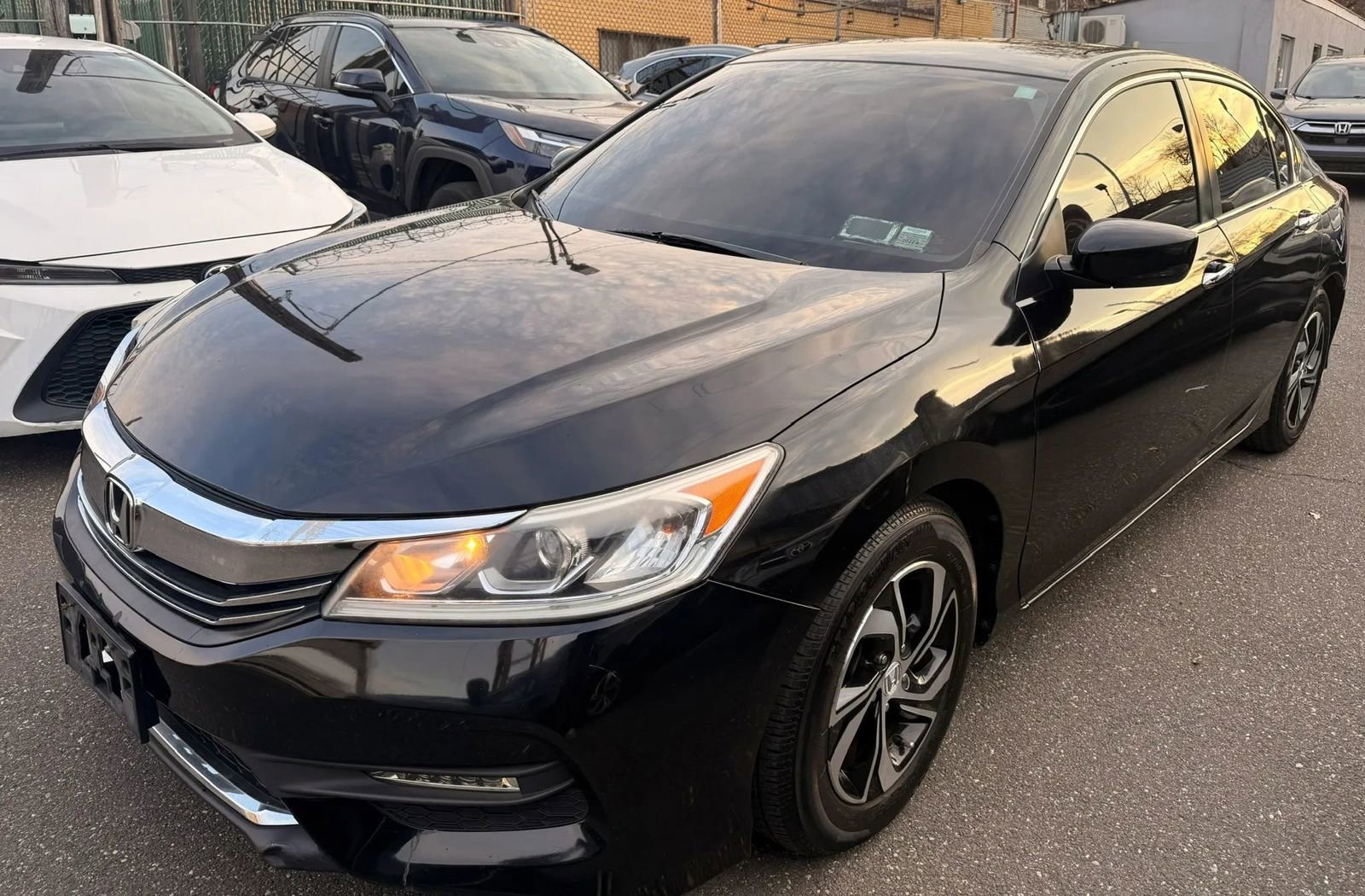 Used 2017 Honda Accord LX image 1