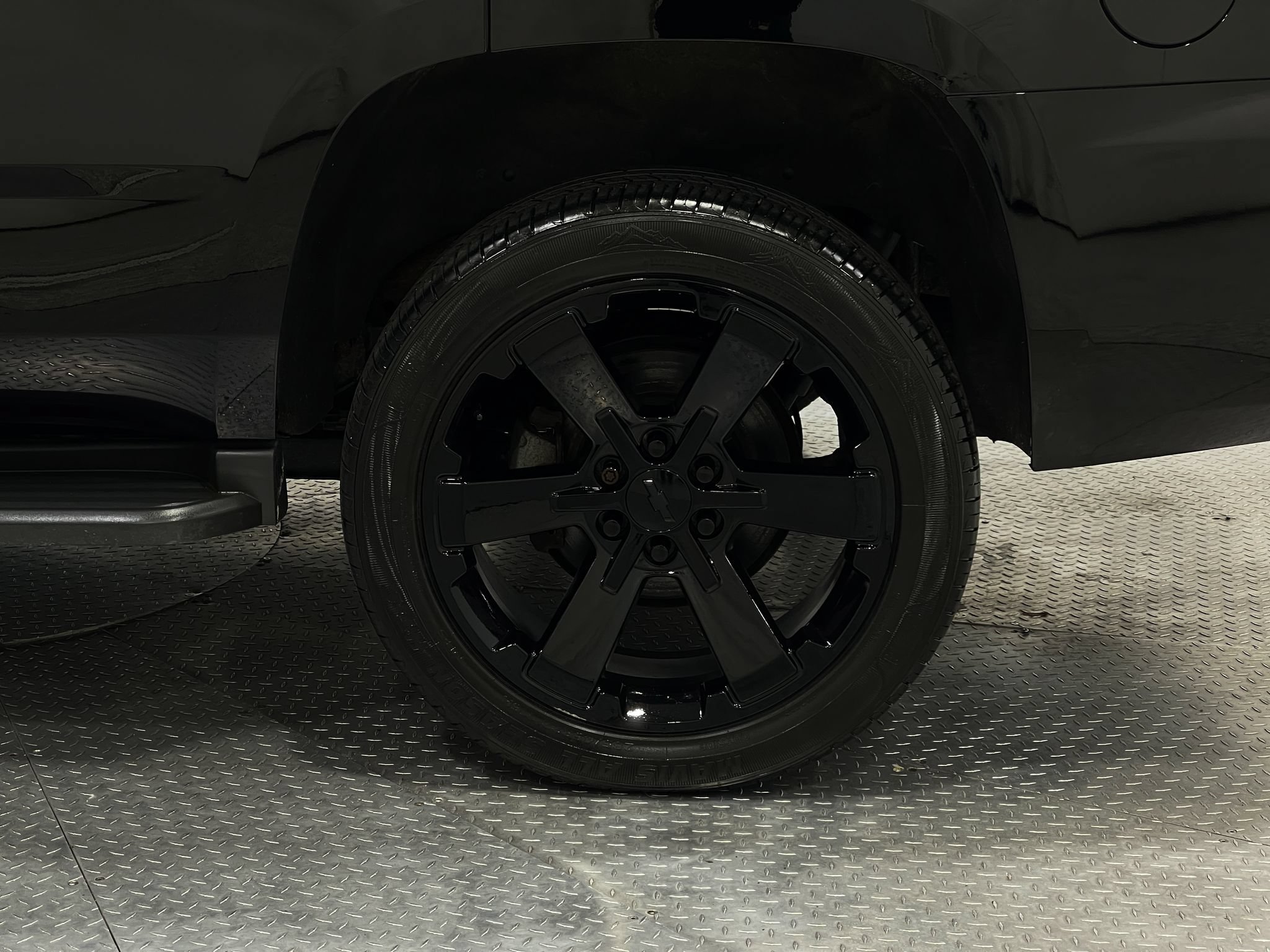 Used 2018 Chevrolet Tahoe LS AWD/4WD image 34