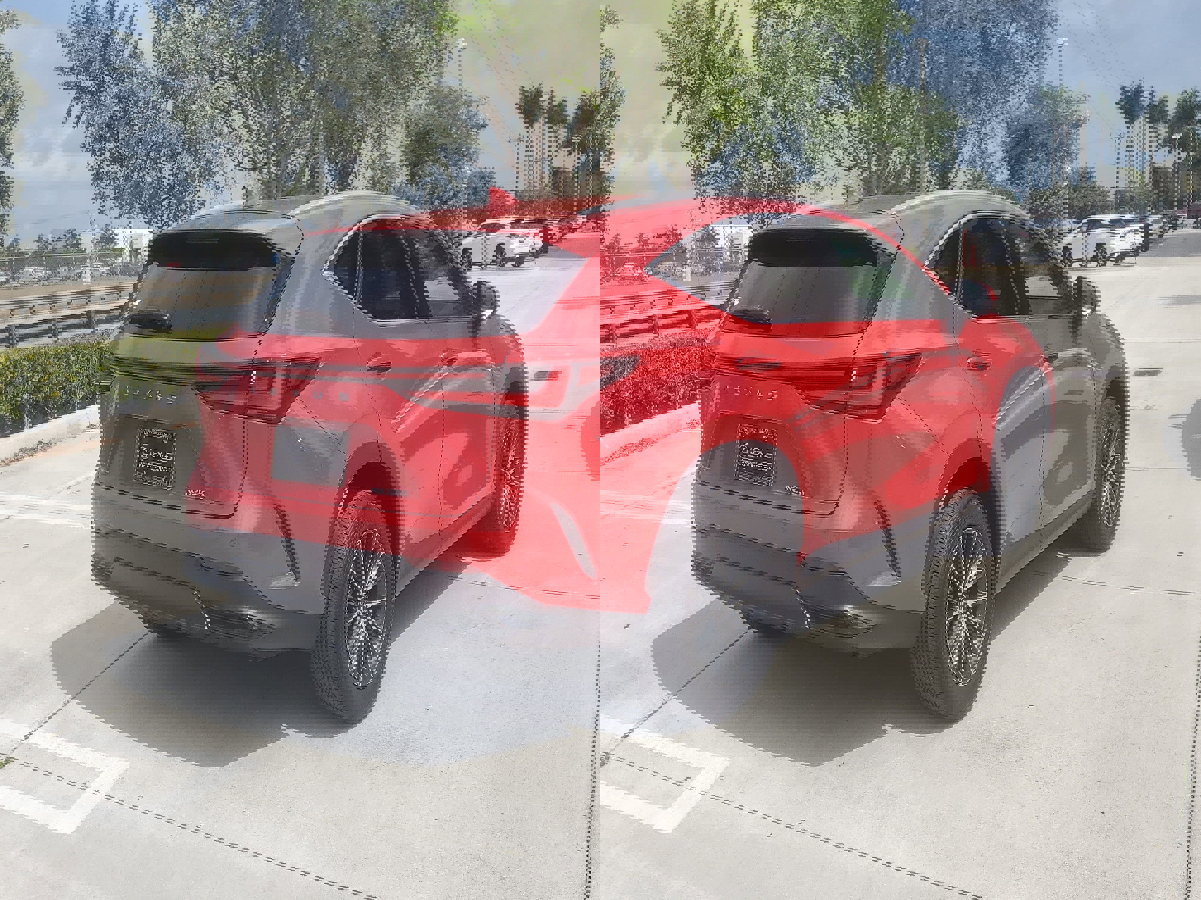 Certified 2024 Lexus NX 250 FWD w/ Towing Package (2000 Lbs) image 11