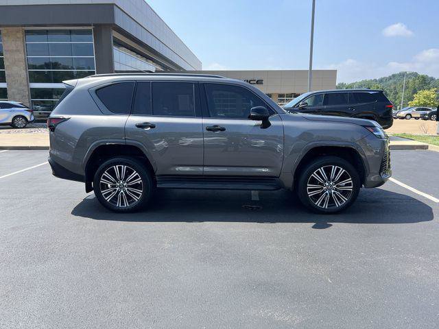 Certified 2024 Lexus LX 600 4WD w/ Appearance Package image 2