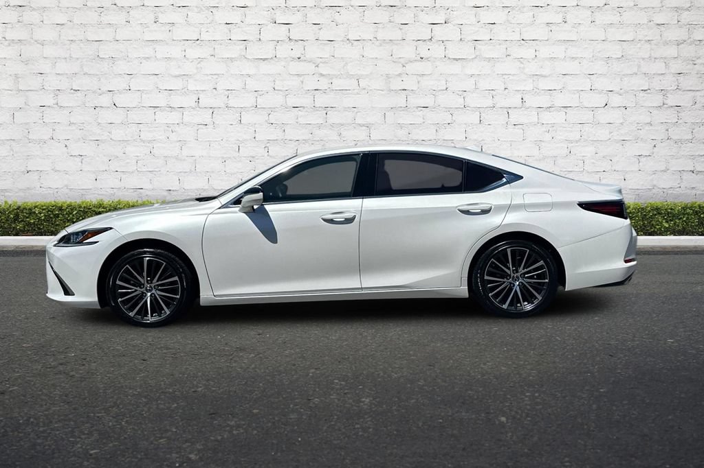 Used 2024 Lexus ES 350 w/ Premium Package FWD image 7