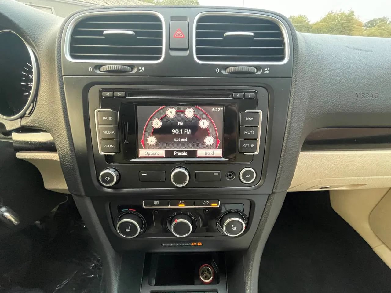 Used 2012 Volkswagen Jetta TDI image 32