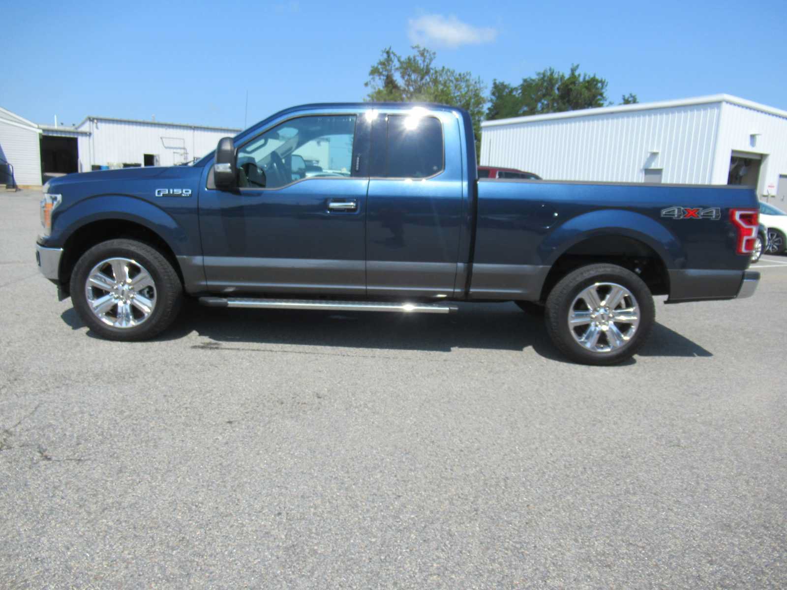 Used 2020 Ford F150 XLT w/ Equipment Group 302A Luxury AWD/4WD image 8