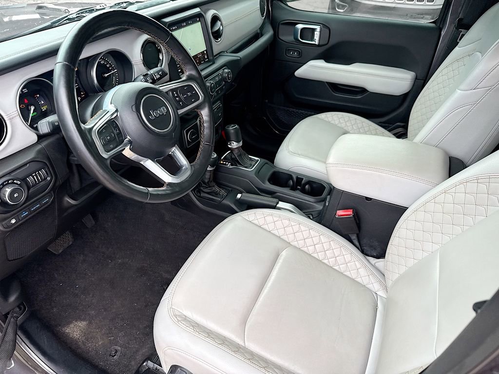Used 2021 Jeep Wrangler Unlimited Sahara image 25