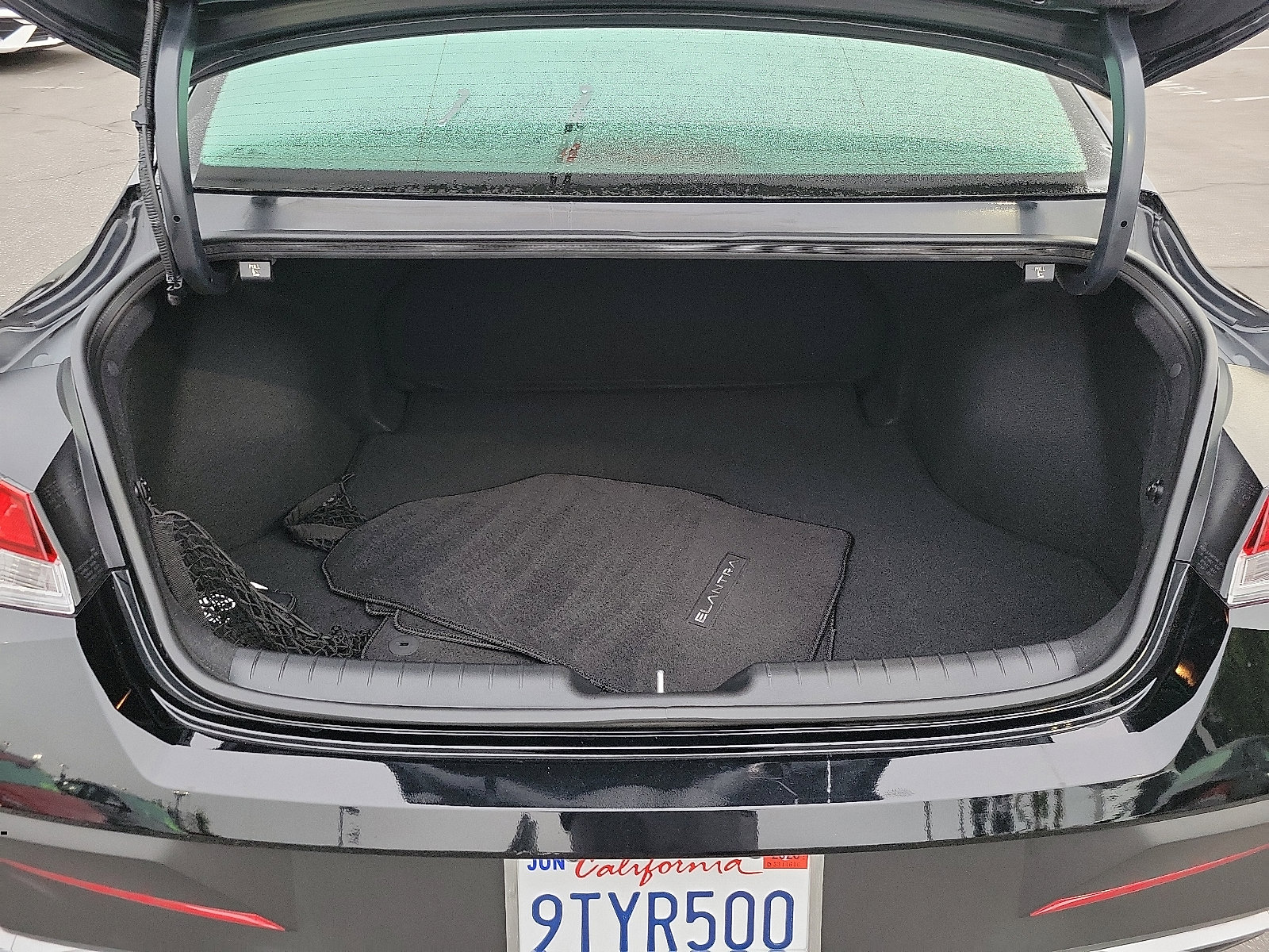 Certified 2025 Hyundai Elantra Sport image 18