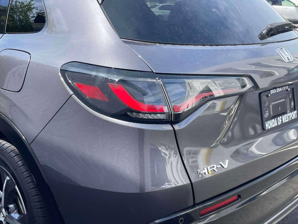 Used 2024 Honda HR-V EX-L image 10