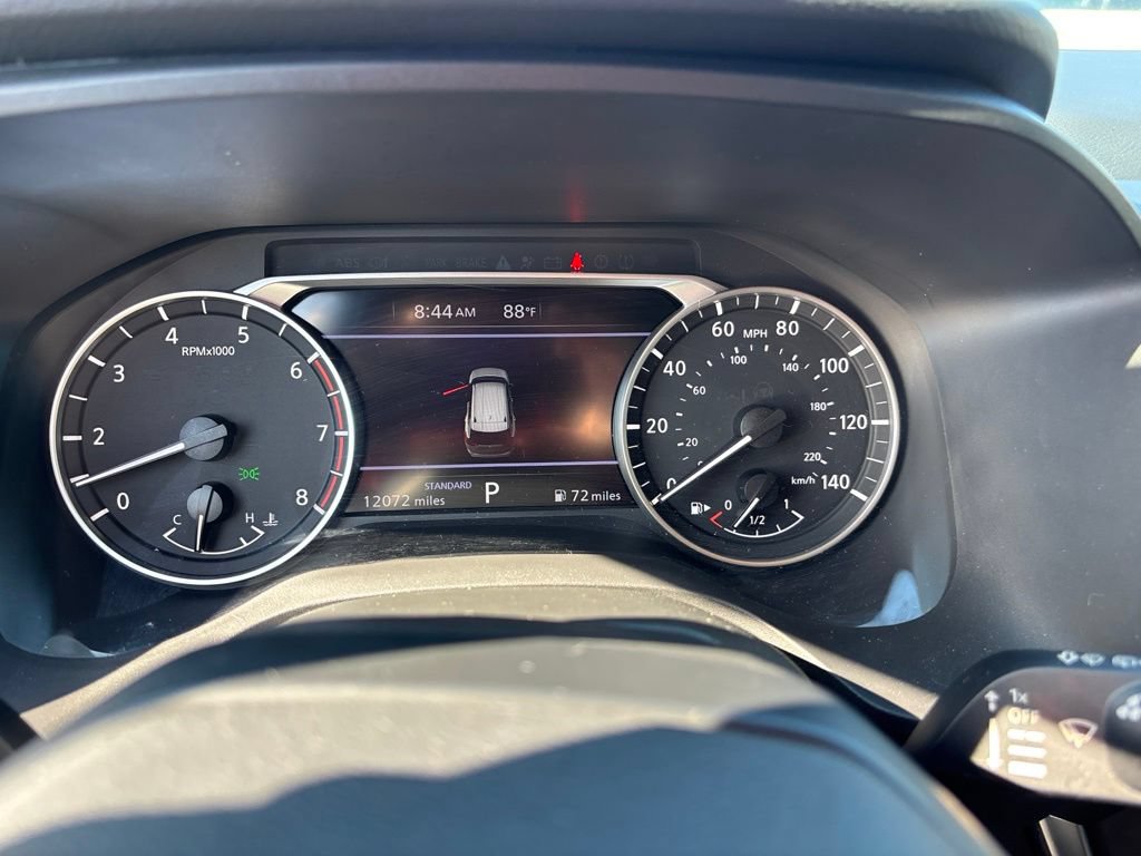 Used 2025 Nissan Rogue SV FWD image 25