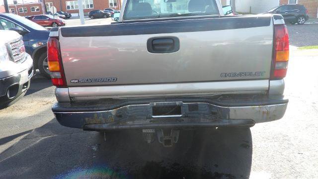 Used 2002 Chevrolet Silverado 1500 LS w/ Heavy Duty Suspension Pkg image 5