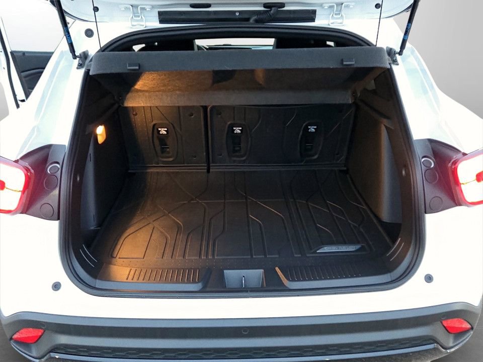 Used 2024 Chevrolet Trax RS w/ Sunroof Package image 33