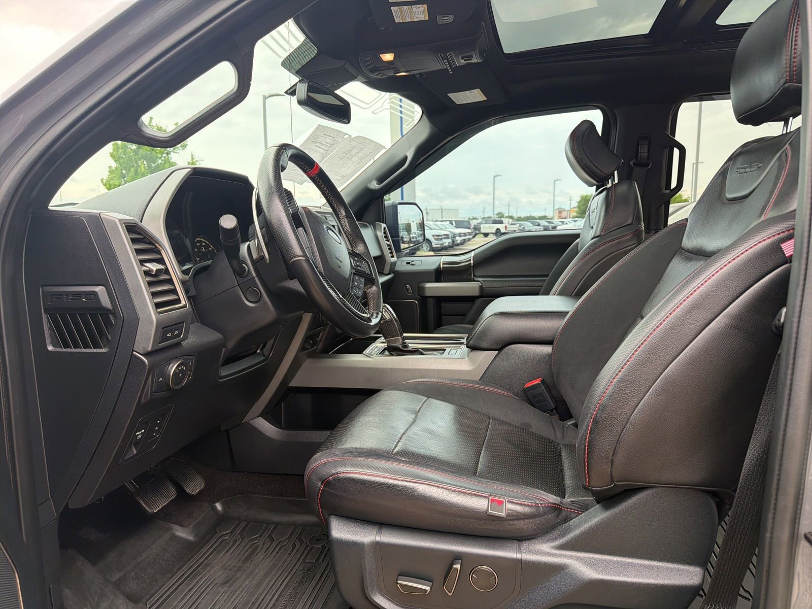 Used 2020 Ford F150 Raptor w/ Equipment Group 802A Luxury AWD/4WD image 13