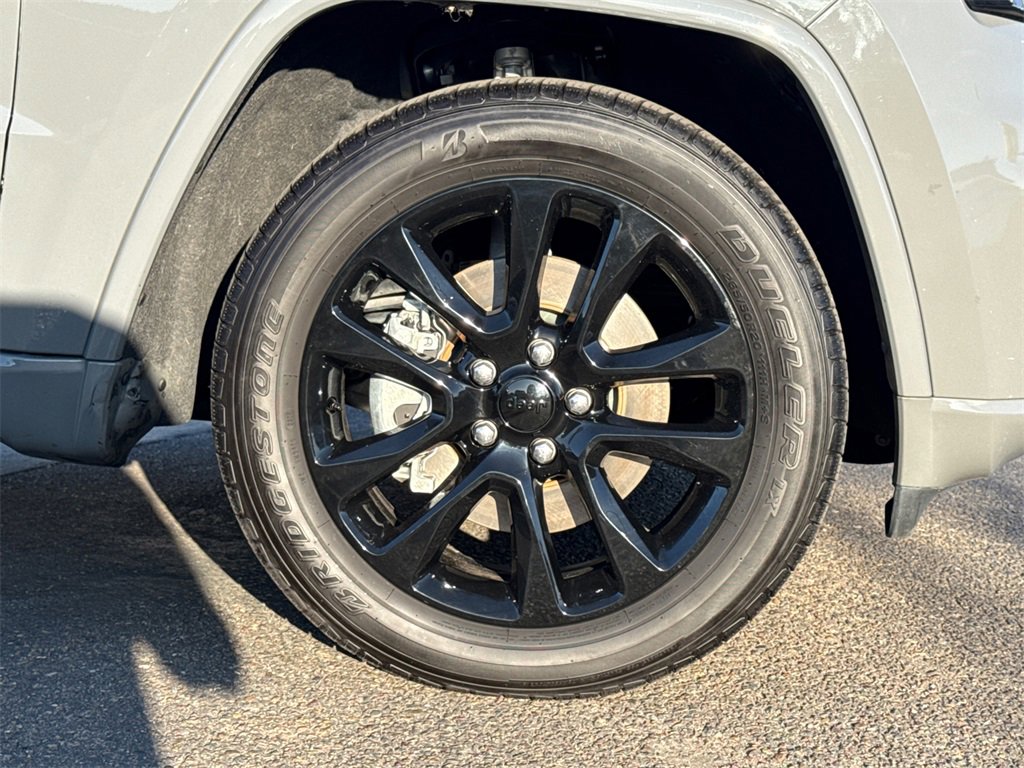 Used 2021 Jeep Grand Cherokee Laredo X image 7