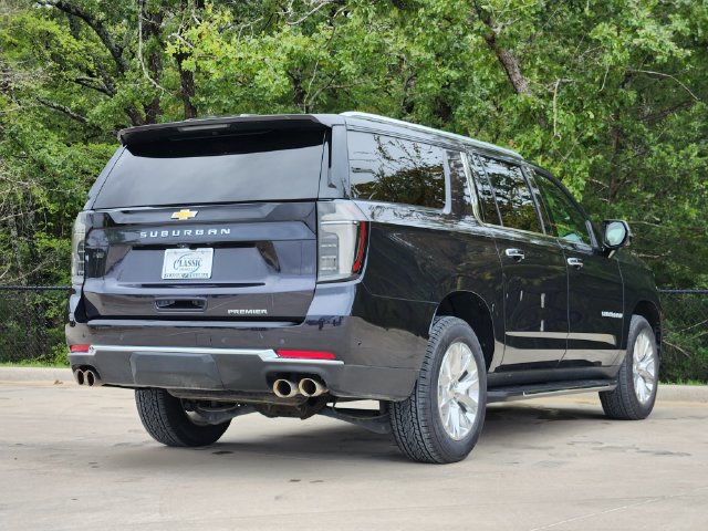 Used 2025 Chevrolet Suburban Premier AWD/4WD image 8