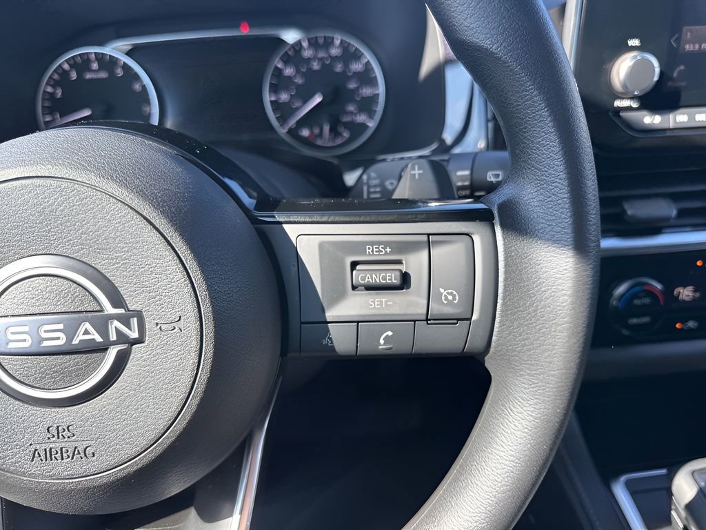 Used 2022 Nissan Pathfinder S image 15