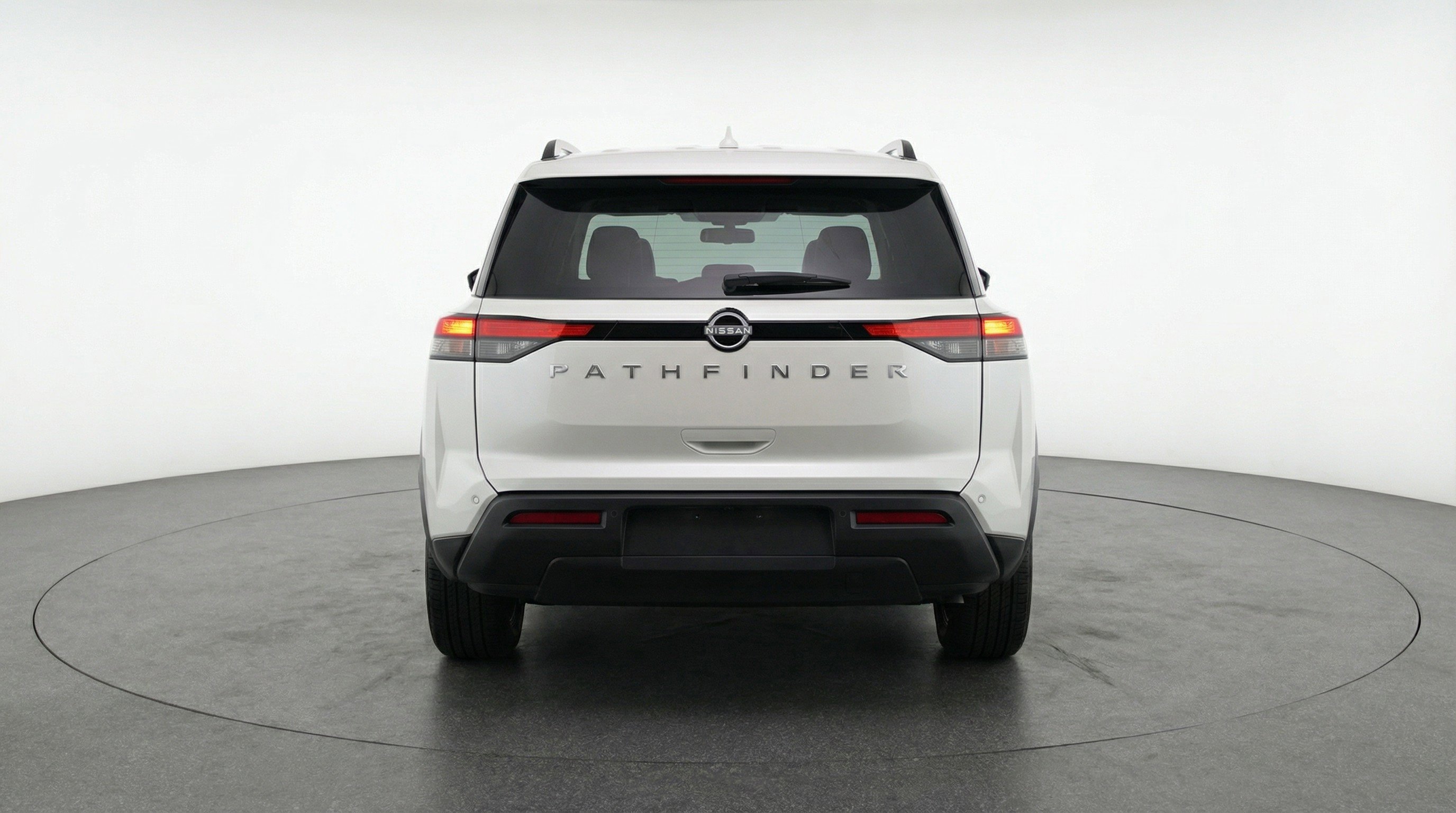 Used 2025 Nissan Pathfinder SV image 7